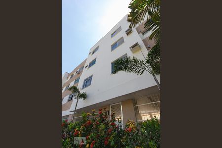Apartamento à venda com 52m², 2 quartos e 1 vaga Apartamento à venda com 52m², 2 quartos e 1 vagaFachada