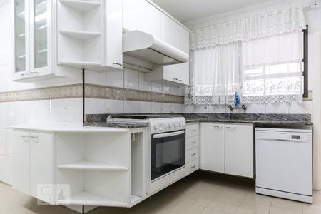 Apartamento para alugar com 219m², 4 quartos e 3 vagas Apartamento para alugar com 219m², 4 quartos e 3 vagasCozinha