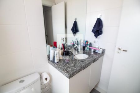 Apartamento para alugar com 54m², 2 quartos e 1 vaga Apartamento para alugar com 54m², 2 quartos e 1 vagaBanheiro da Suíte