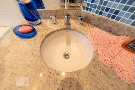 Apartamento à venda com 144m², 3 quartos e 3 vagasBanheiro da Suíte 2 -Detalhes