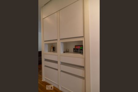 Apartamento à venda com 144m², 3 quartos e 3 vagasCorredor -Armários