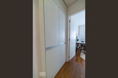 Apartamento à venda com 144m², 3 quartos e 3 vagasCorredor -Armários