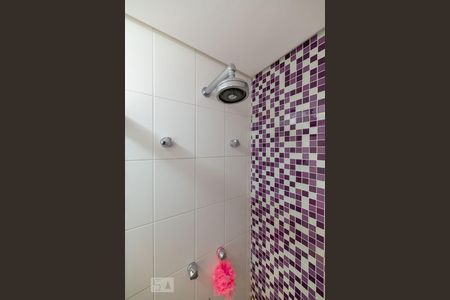 Apartamento à venda com 144m², 3 quartos e 3 vagasBanheiro da Suíte 1 -Chuveiro