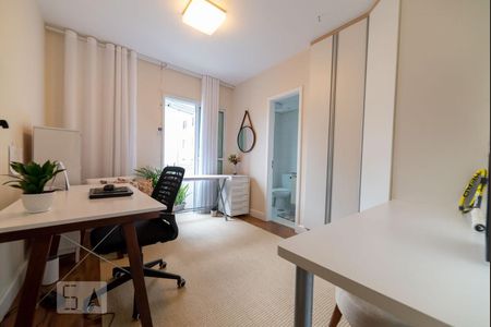 Apartamento à venda com 144m², 3 quartos e 3 vagasSuíte 2