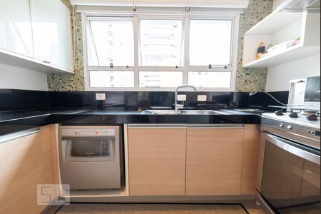 Apartamento à venda com 144m², 3 quartos e 3 vagasCozinha - Armários