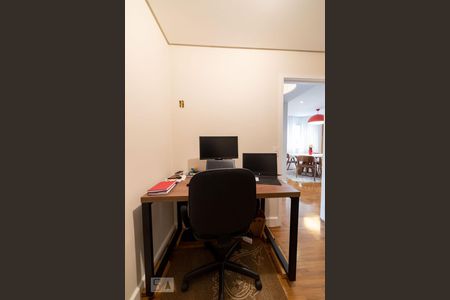 Apartamento à venda com 144m², 3 quartos e 3 vagasEscritório