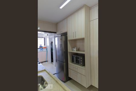 Apartamento à venda com 108m², 4 quartos e 2 vagasCozinha