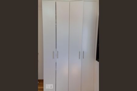 Apartamento à venda com 108m², 4 quartos e 2 vagasQuarto 2