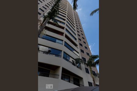 Apartamento à venda com 108m², 4 quartos e 2 vagasFachada