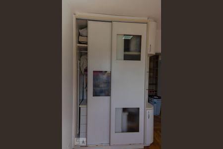 Apartamento à venda com 108m², 4 quartos e 2 vagasQuarto 2