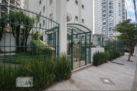 Apartamento à venda com 74m², 2 quartos e 1 vagaFachada