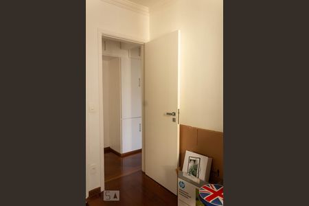 Apartamento à venda com 74m², 2 quartos e 1 vagaQuarto 2
