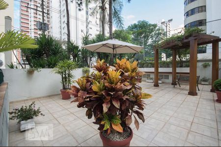 Apartamento à venda com 74m², 2 quartos e 1 vagaÁrea comum