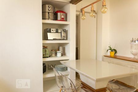 Apartamento à venda com 74m², 2 quartos e 1 vagaCozinha