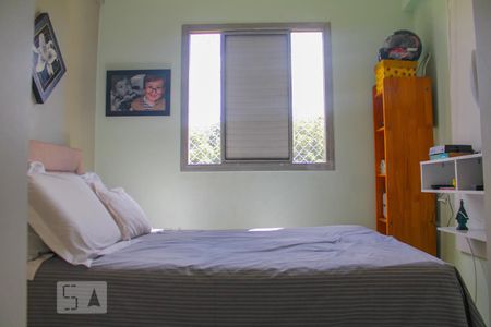 Quarto 1 de apartamento para alugar com 2 quartos, 55m² em Parque Santos Dumont, Taboão da Serra
