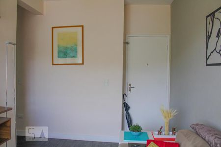Sala de apartamento para alugar com 2 quartos, 55m² em Parque Santos Dumont, Taboão da Serra