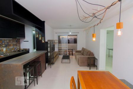 Sala de apartamento para alugar com 2 quartos, 81m² em Estreito, Florianópolis