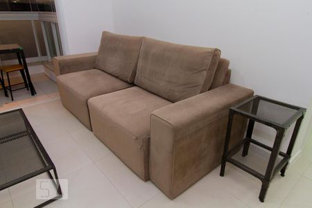 Sala de apartamento para alugar com 2 quartos, 81m² em Estreito, Florianópolis