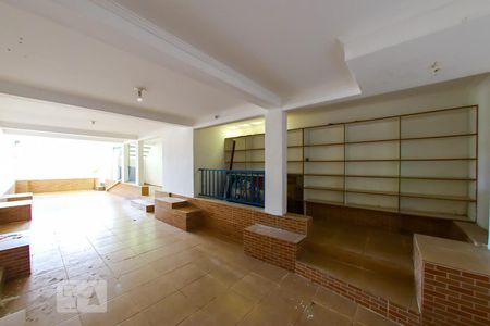 Casa à venda com 204m², 2 quartos e 2 vagas Casa à venda com 204m², 2 quartos e 2 vagasSalao de Festa
