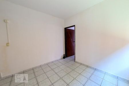 Casa à venda com 204m², 2 quartos e 2 vagas Casa à venda com 204m², 2 quartos e 2 vagasQuarto
