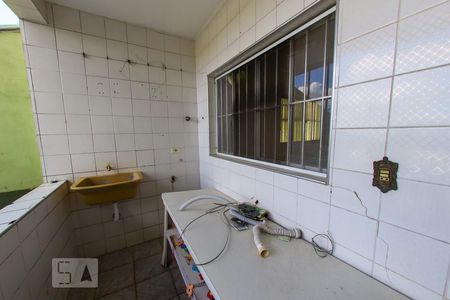 Casa à venda com 204m², 2 quartos e 2 vagas Casa à venda com 204m², 2 quartos e 2 vagasArea de Serviço