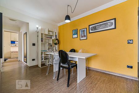 Apartamento para alugar com 100m², 3 quartos e 1 vaga Apartamento para alugar com 100m², 3 quartos e 1 vagaSala