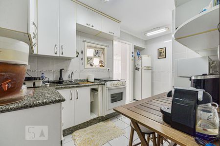 Apartamento para alugar com 100m², 3 quartos e 1 vaga Apartamento para alugar com 100m², 3 quartos e 1 vagaCozinha