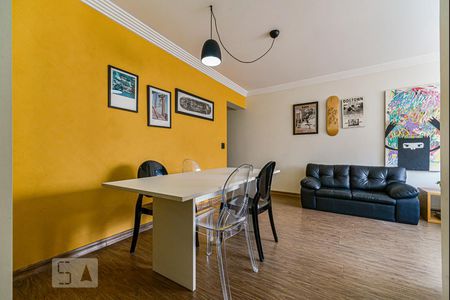 Apartamento para alugar com 100m², 3 quartos e 1 vaga Apartamento para alugar com 100m², 3 quartos e 1 vagaSala