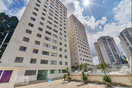 Apartamento para alugar com 100m², 3 quartos e 1 vaga Apartamento para alugar com 100m², 3 quartos e 1 vagaFachada