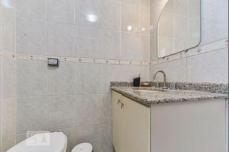 Apartamento para alugar com 100m², 3 quartos e 1 vaga Apartamento para alugar com 100m², 3 quartos e 1 vagaBanheiro da Suite 1