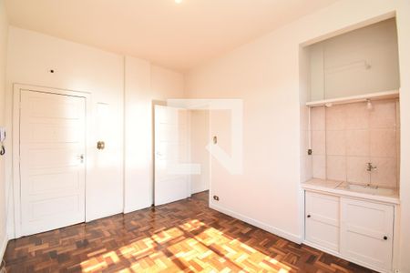Sala/Cozinha de kitnet/studio para alugar com 1 quarto, 49m² em Centro, Curitiba