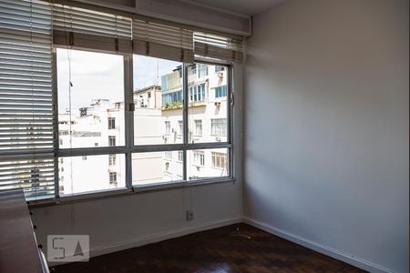 Quarto 1 de apartamento à venda com 3 quartos, 90m² em Copacabana, Rio de Janeiro