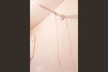 Banheiro de kitnet/studio para alugar com 1 quarto, 11m² em Alto da Lapa, São Paulo