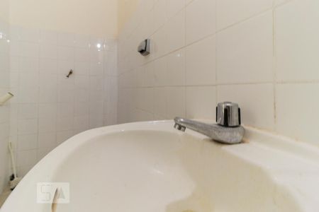 Banheiro - Torneira de kitnet/studio para alugar com 1 quarto, 28m² em Santa Efigênia, São Paulo