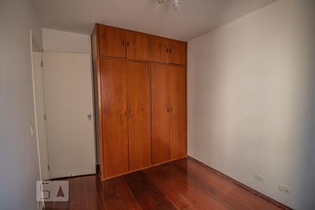 Quarto 1 de apartamento para alugar com 2 quartos, 60m² em Campo Belo, São Paulo