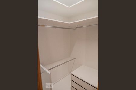 Apartamento para alugar com 72m², 2 quartos e 1 vagaCloset