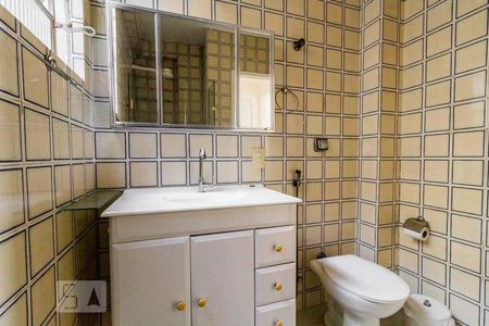 Banheiro de apartamento para alugar com 1 quarto, 60m² em Zumbi, Rio de Janeiro