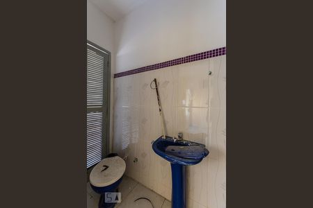Casa para alugar com 120m², 4 quartos e 1 vaga Casa para alugar com 120m², 4 quartos e 1 vagaBanheiro da Suíte