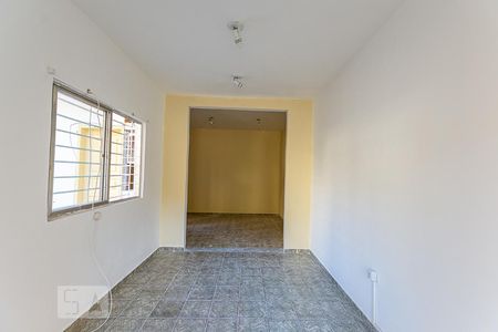 Casa para alugar com 120m², 4 quartos e 1 vaga Casa para alugar com 120m², 4 quartos e 1 vagaSala