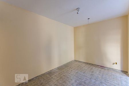 Casa para alugar com 120m², 4 quartos e 1 vaga Casa para alugar com 120m², 4 quartos e 1 vagaSala