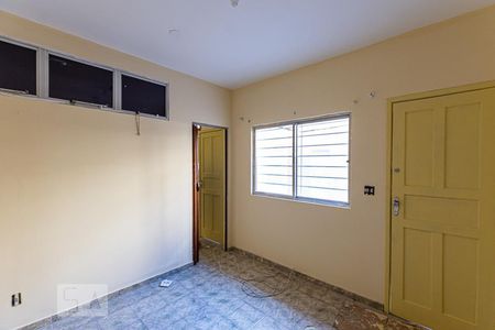 Casa para alugar com 120m², 4 quartos e 1 vaga Casa para alugar com 120m², 4 quartos e 1 vagaSuite