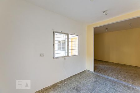 Casa para alugar com 120m², 4 quartos e 1 vaga Casa para alugar com 120m², 4 quartos e 1 vagaSala