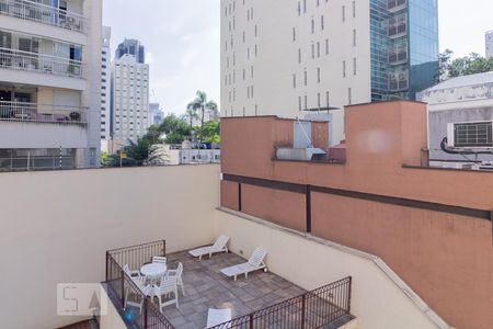 Vista Sala de apartamento para alugar com 1 quarto, 40m² em Itaim Bibi, São Paulo