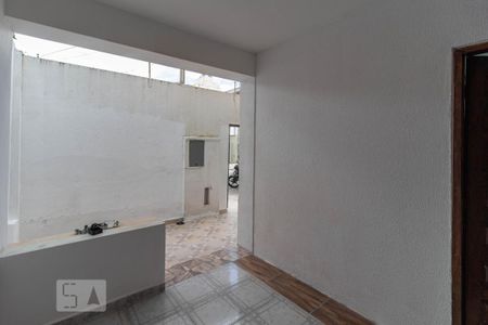 Casa para alugar com 64m², 2 quartos e sem vaga Casa para alugar com 64m², 2 quartos e sem vagaQuintal
