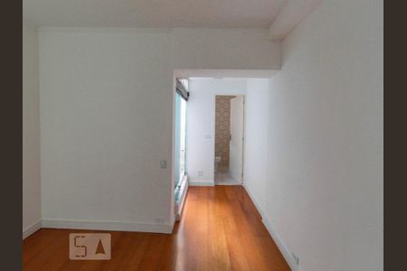 Casa para alugar com 64m², 2 quartos e sem vaga Casa para alugar com 64m², 2 quartos e sem vagaSuíte