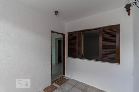 Casa para alugar com 64m², 2 quartos e sem vaga Casa para alugar com 64m², 2 quartos e sem vagaQuintal