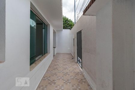 Casa para alugar com 64m², 2 quartos e sem vaga Casa para alugar com 64m², 2 quartos e sem vagaQuintal