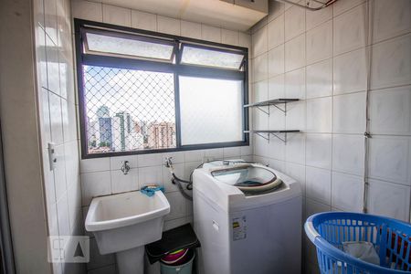 Apartamento à venda com 60m², 2 quartos e 1 vagaÁrea de Serviço