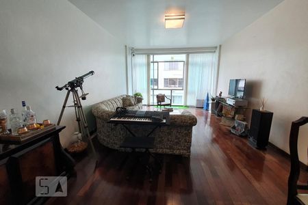 Sala de apartamento para alugar com 3 quartos, 156m² em Copacabana, Rio de Janeiro