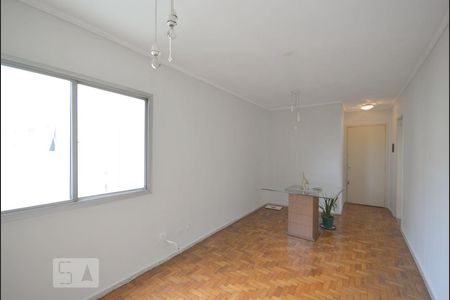 Sala de apartamento à venda com 3 quartos, 76m² em Vila Monumento, São Paulo